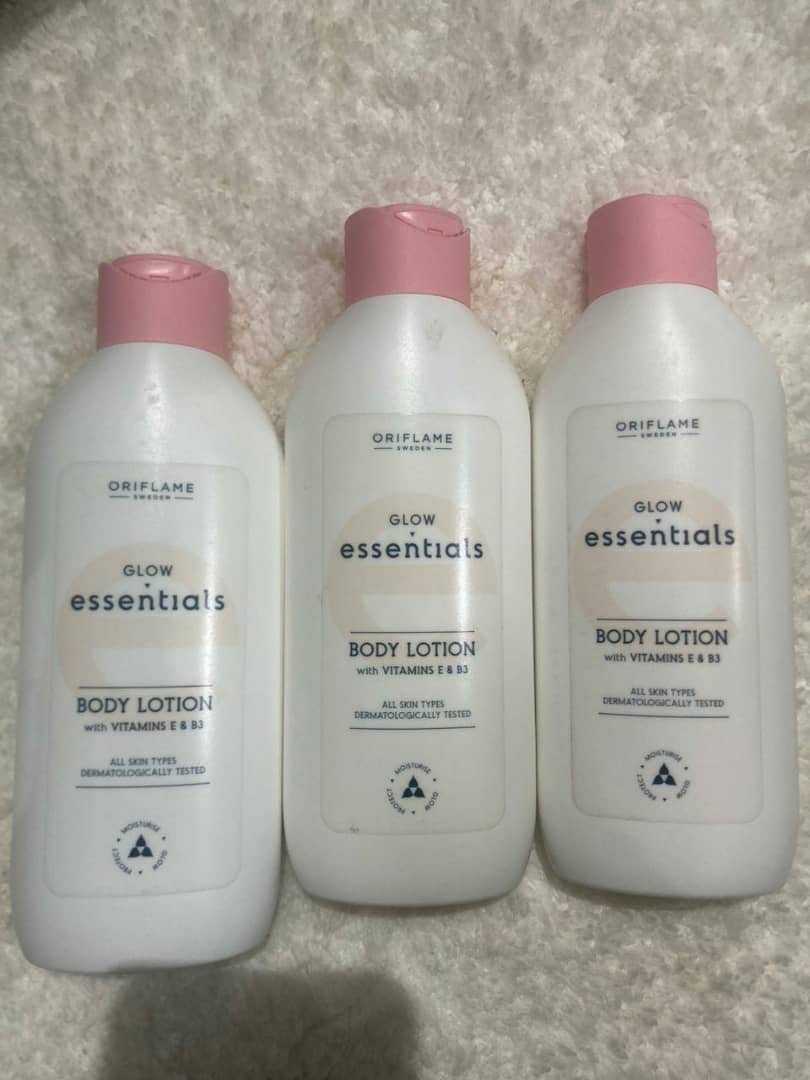 Oriflame Glow Essentials Body Lotion Skin Confidence